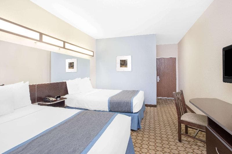Microtel Inn & Suites By Wyndham San Angelo 4