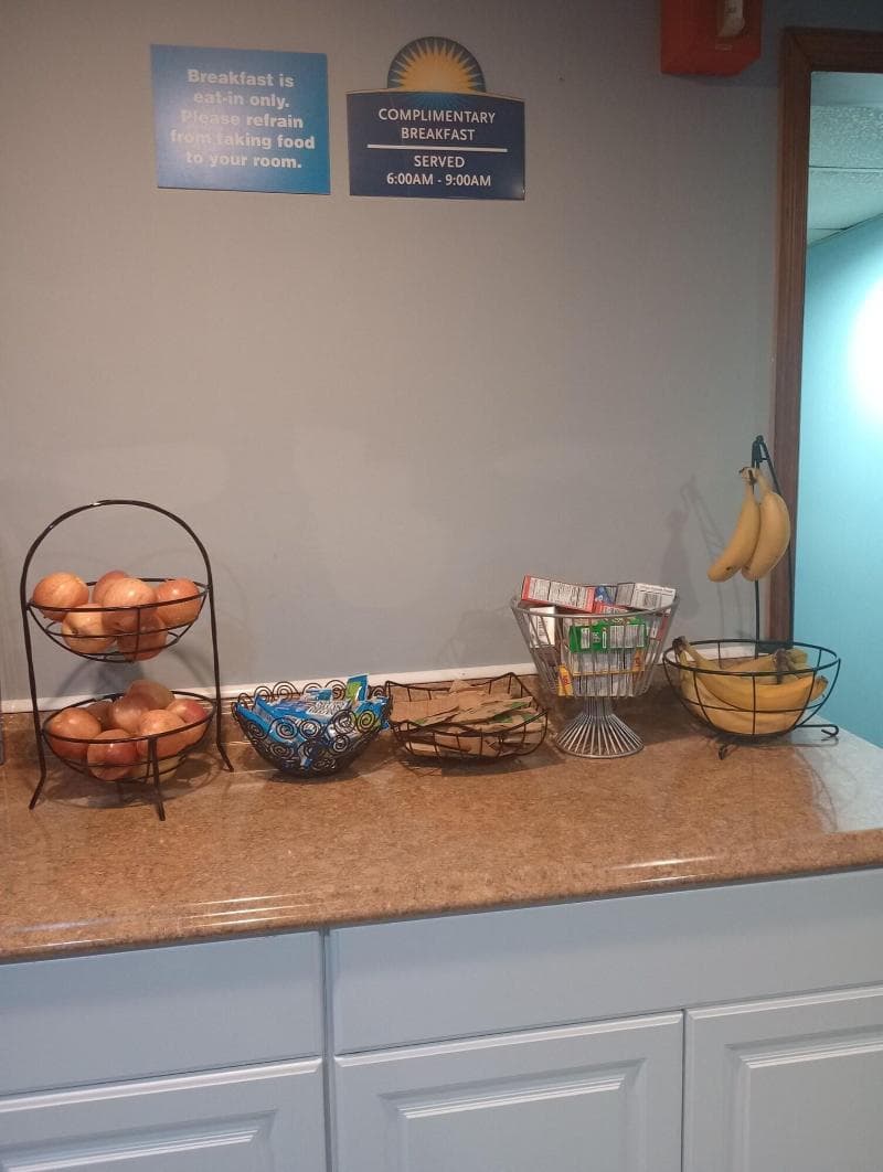 Days Inn By Wyndham Scranton 3