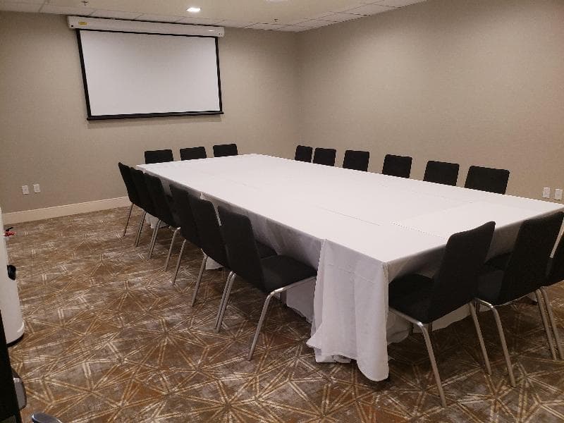 Holiday Inn Tacoma Mall photo 1
