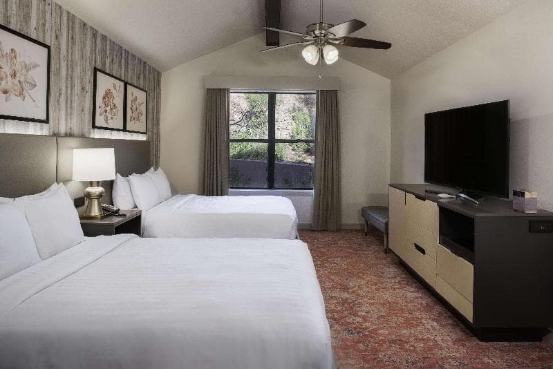 Cliffrose Springdale, Curio Collection by Hilton 3