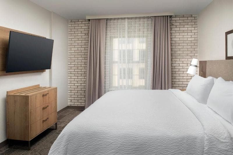 Staybridge Suites San Antonio-Airport 4