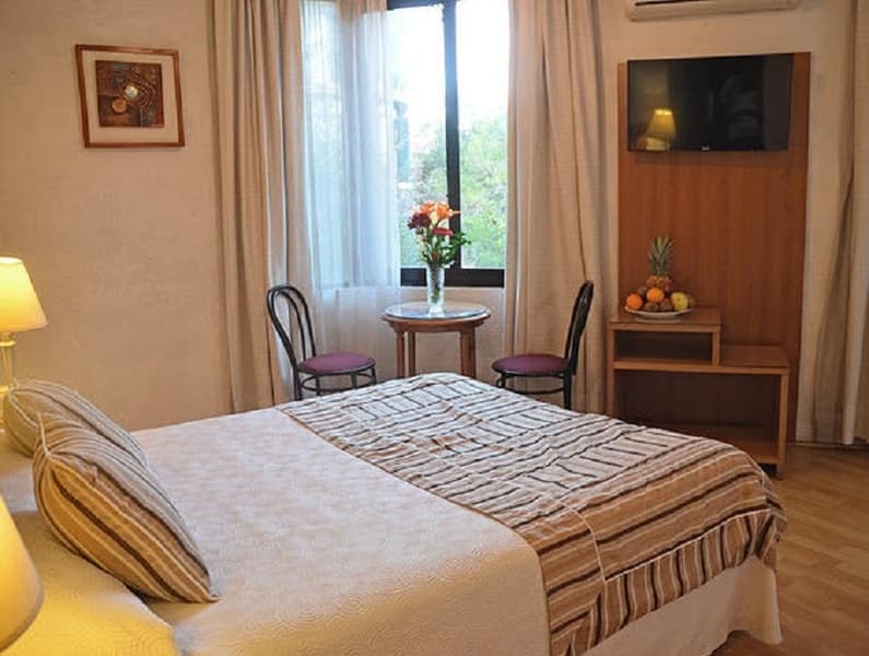 Hotel Montecarlo Santiago 5
