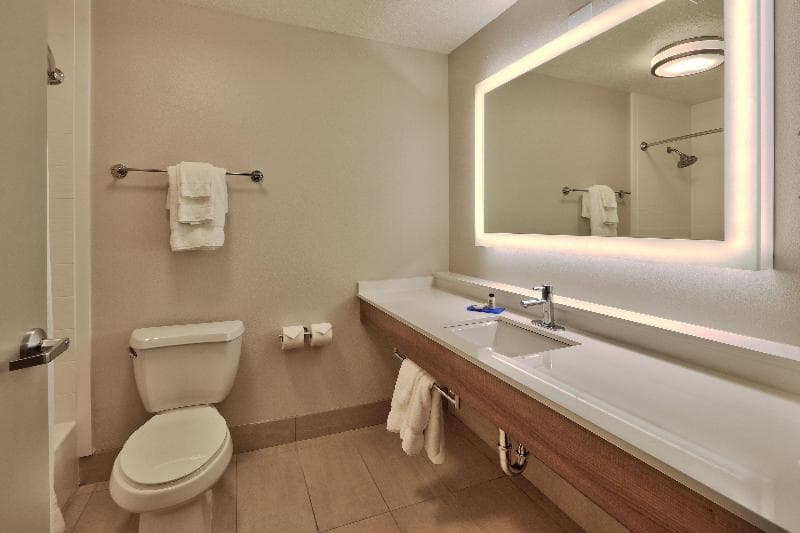 Holiday Inn Express Socorro 4