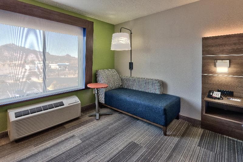 Holiday Inn Express Socorro 5