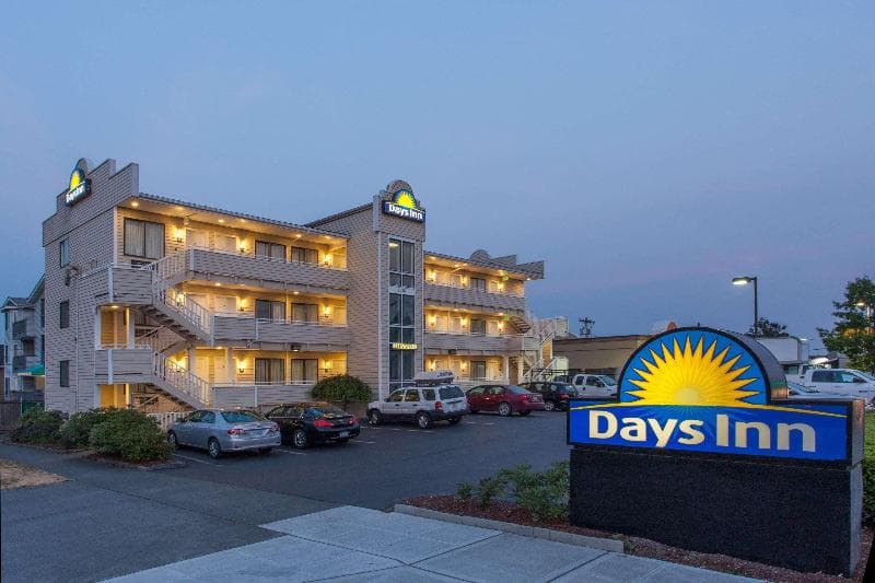 Days Inn by Wyndham Seattle North of Downtown photo 1