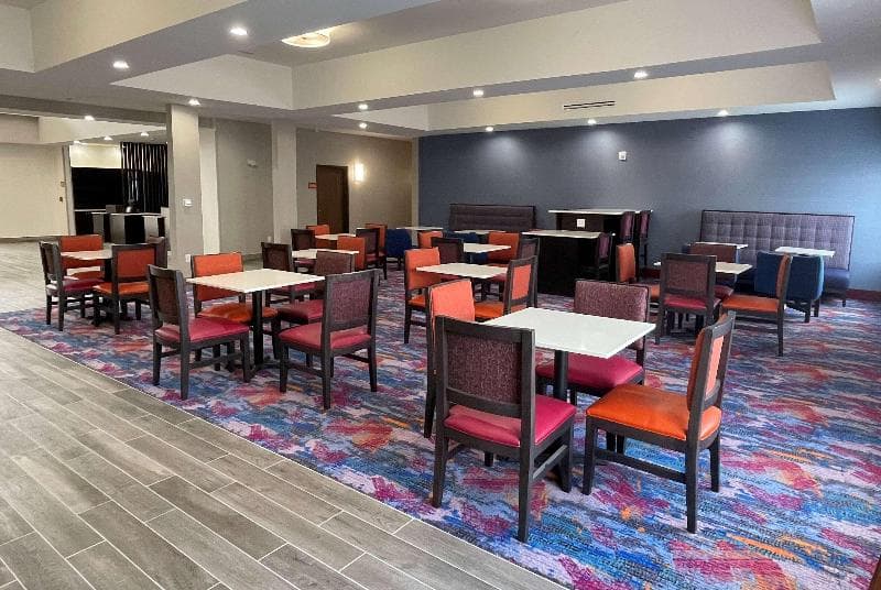 La Quinta Inn & Suites by Wyndham Schertz 4