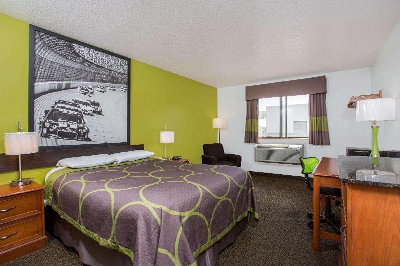 Super 8 by Wyndham Franklin 3