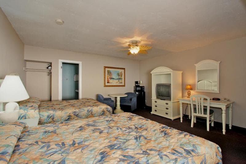 Del Mar Motel On The Beach 4