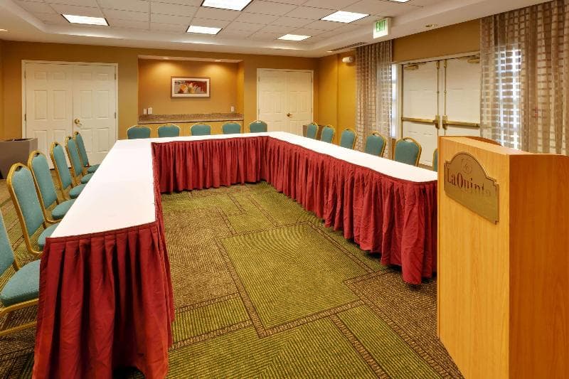La Quinta Inn & Suites Fremont / Silicon Valley photo 1