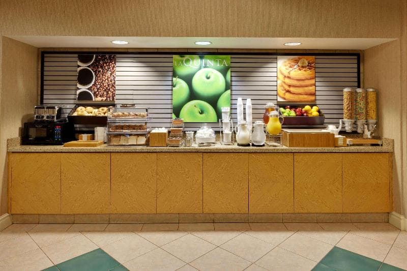 La Quinta Inn & Suites Fremont / Silicon Valley 3