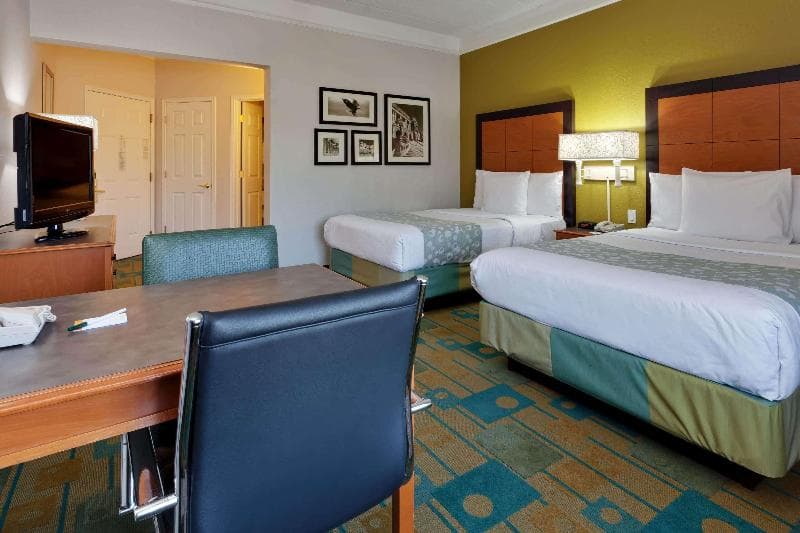 La Quinta Inn & Suites Fremont / Silicon Valley 4