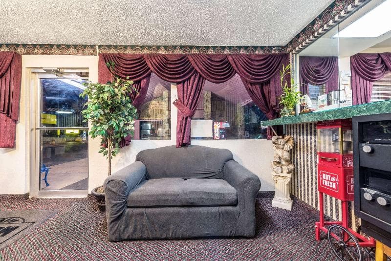 Super 8 By Wyndham Eastland 4
