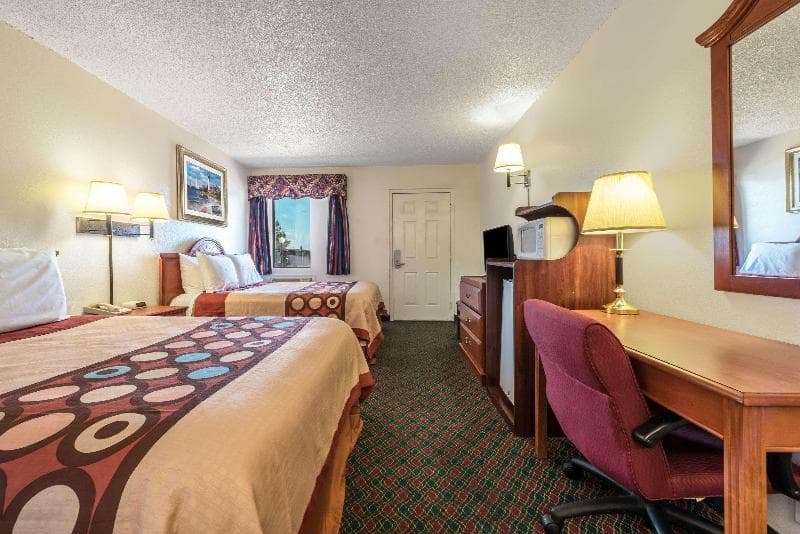 Super 8 By Wyndham Eastland 3