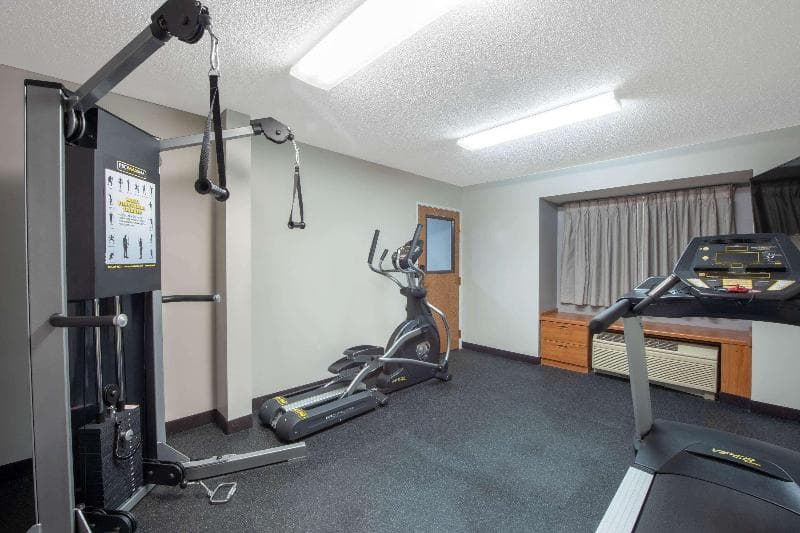 Microtel Inn & Suites by Wyndham Springfield photo 1