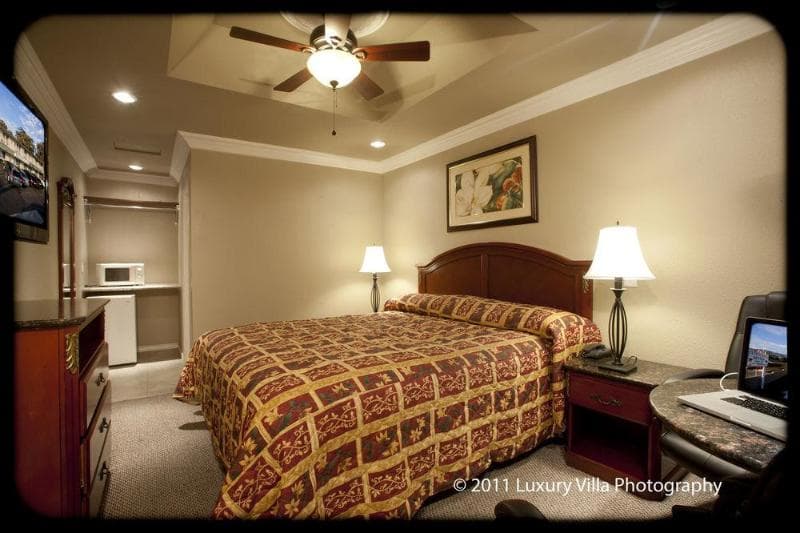 Crystal Lodge Motel 5