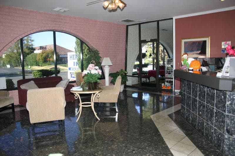 Heritage Inn Express Roseville 2