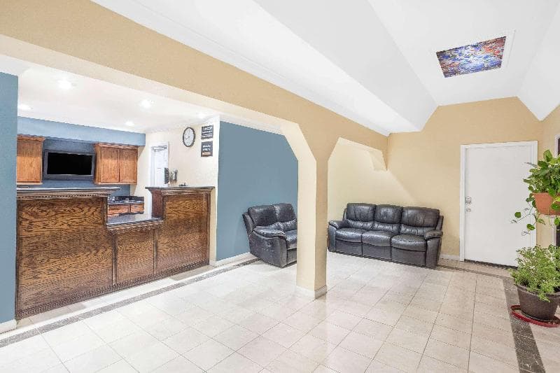 Super 8 by Wyndham San Angelo 3