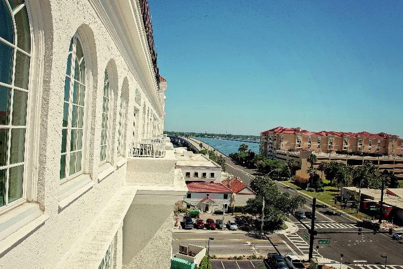Hampton Inn & Suites Bradenton Downtown Historic District photo 1