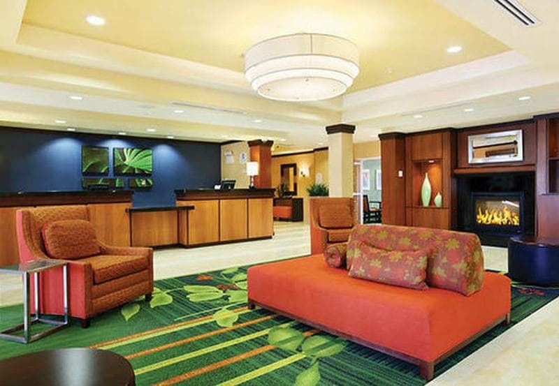 Fairfield Inn & Suites Weirton 3