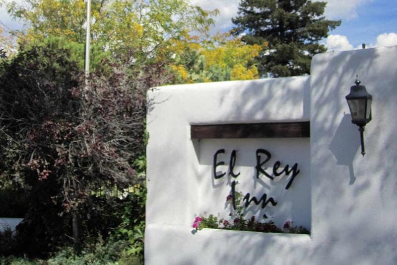 El Rey Court 1
