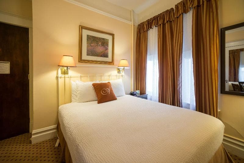 The Andrews Hotel photo 1