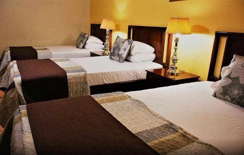 Hotel Puerta Del Sol 3