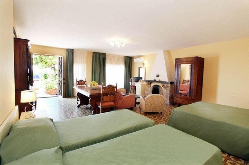Mendolia Beach Hotel photo 1