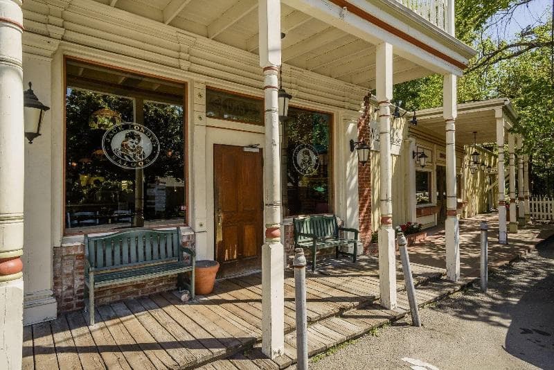 Jack London Lodge photo 1