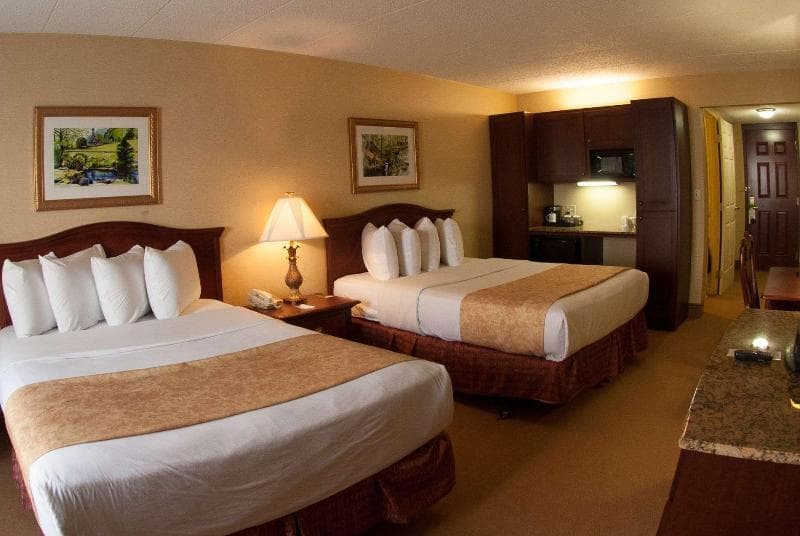 Ramada By Wyndham South Bend 3