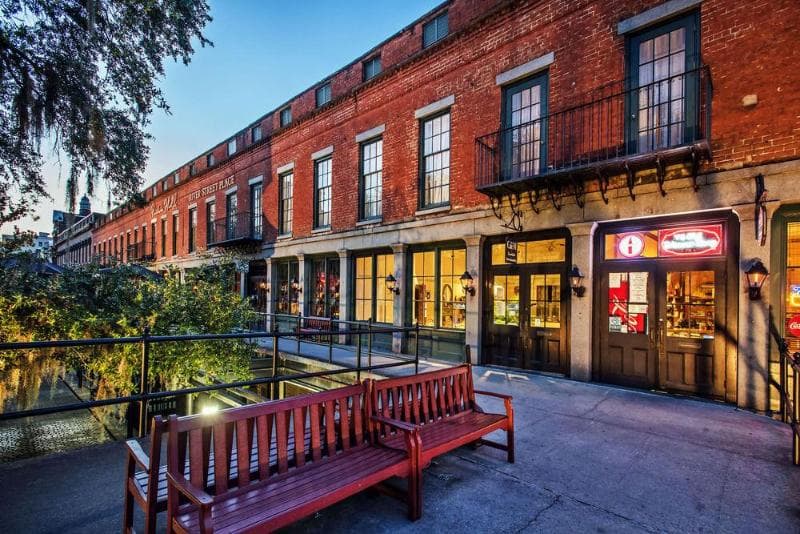 River Street Inn 5