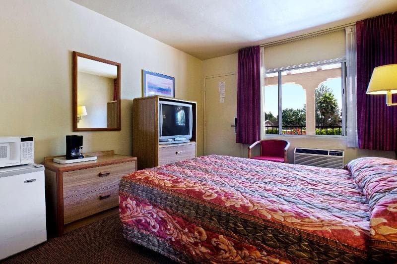 Travelodge By Wyndham Palo Alto Silicon Valley photo 1