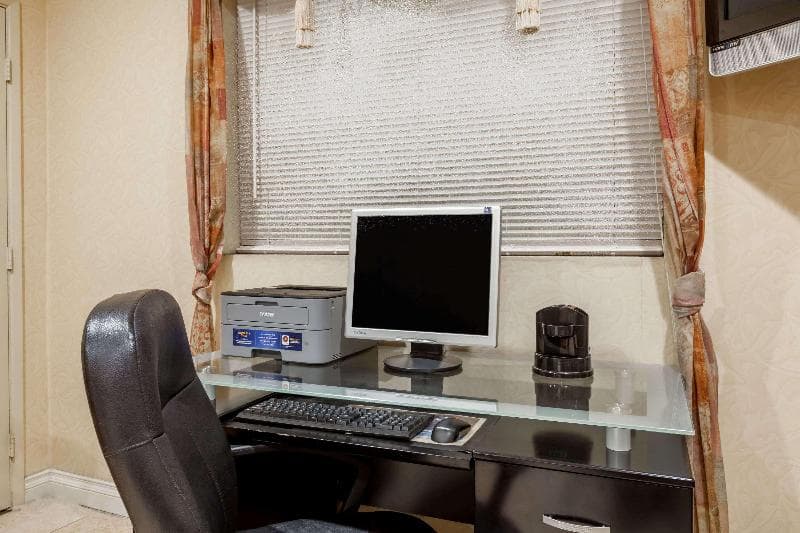 Ramada by Wyndham Poway photo 1