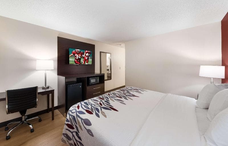 Red Roof Inn Fort Wayne 3