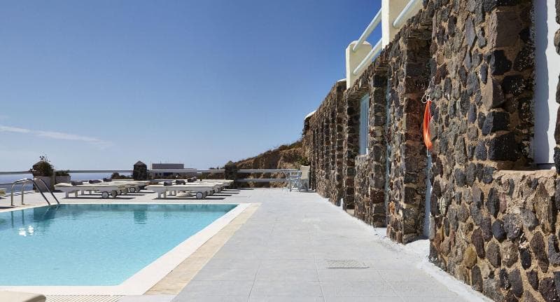 Oia Suites main
