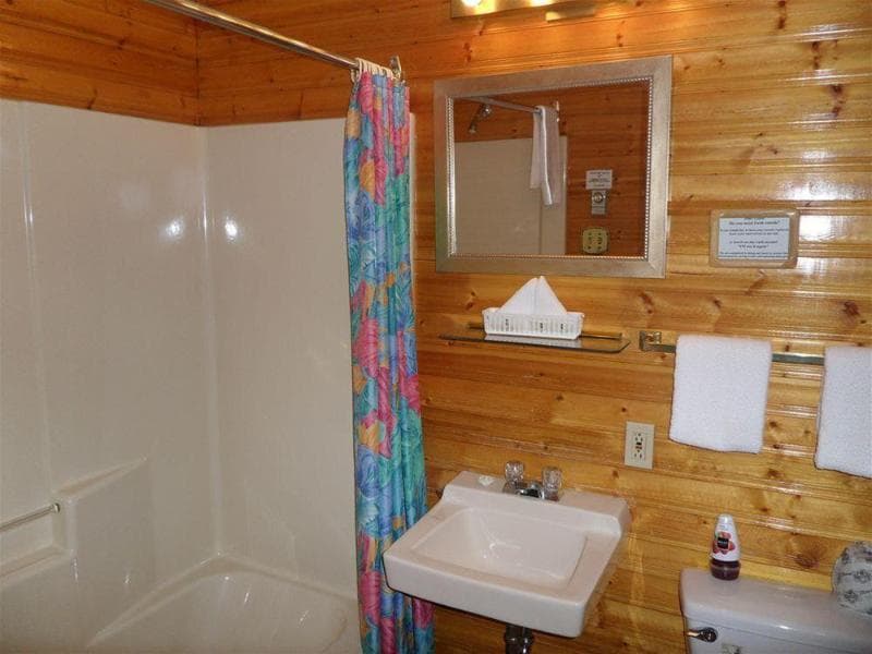 Hillcrest Motel photo 1