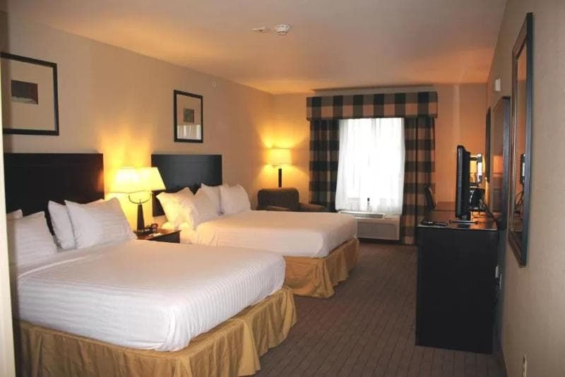 Holiday Inn Express & Suites Syracuse North - Airport Area 3
