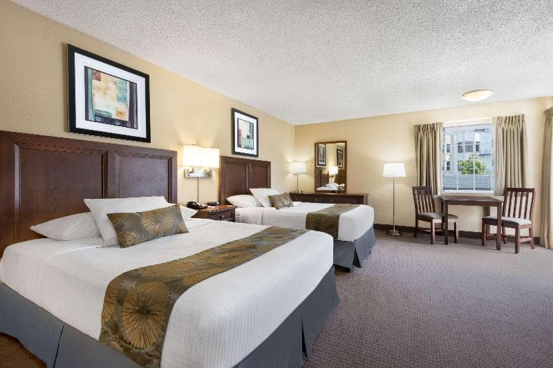 Travelodge by Wyndham San Francisco Bay 3