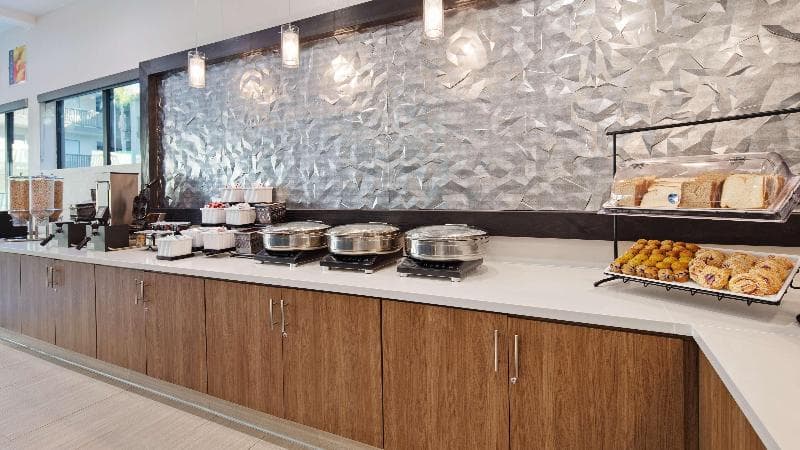 Best Western Carlsbad by the Sea 3