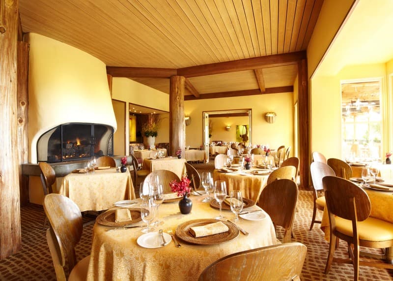 Auberge Du Soleil main