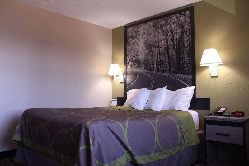 Super 8 By Wyndham Michigan City 5