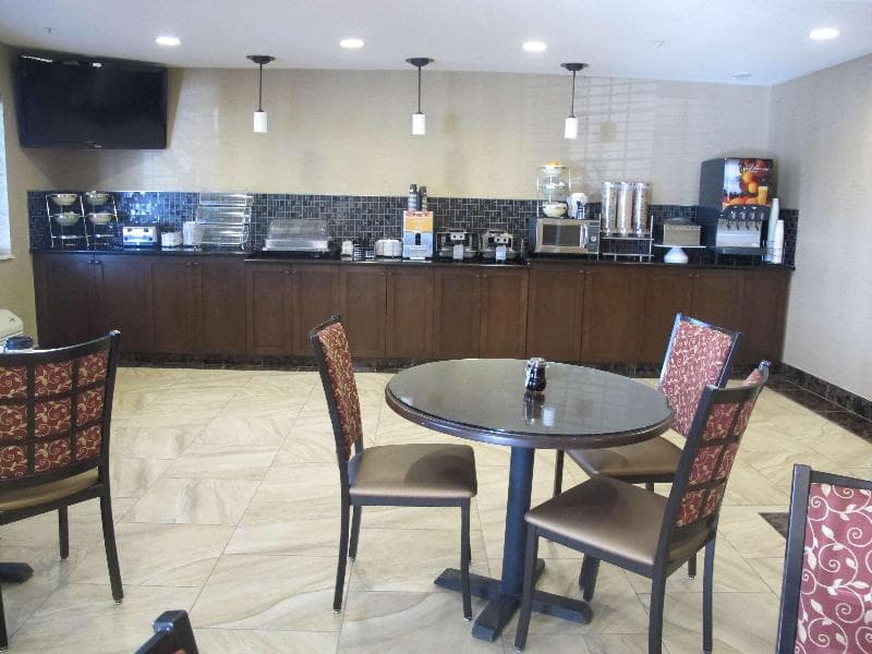 Best Western Woodland Inn 3