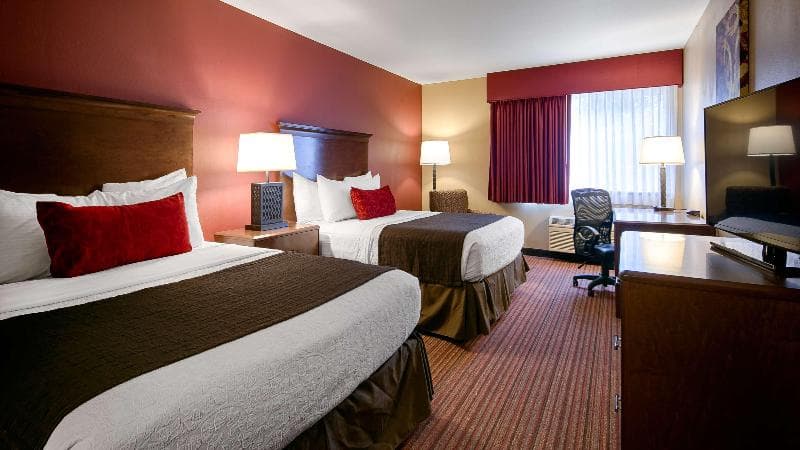 Best Western Woodland Inn 4