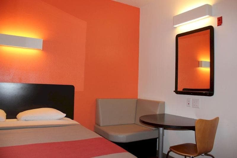 Motel 6 Rosenberg, Tx main