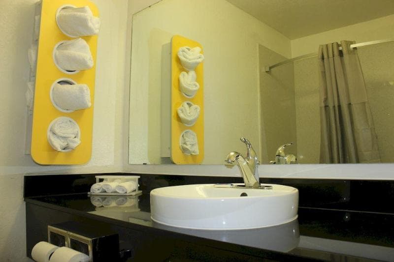 Motel 6 Rosenberg, Tx 4