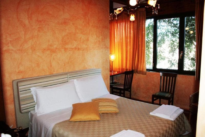 La Casa Sulla Collina D'oro 1