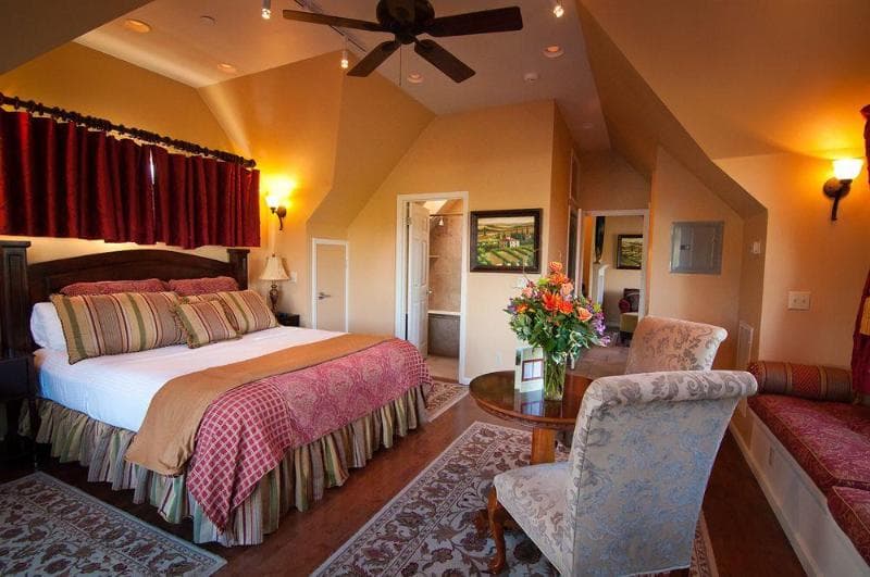 Geyserville Inn 2