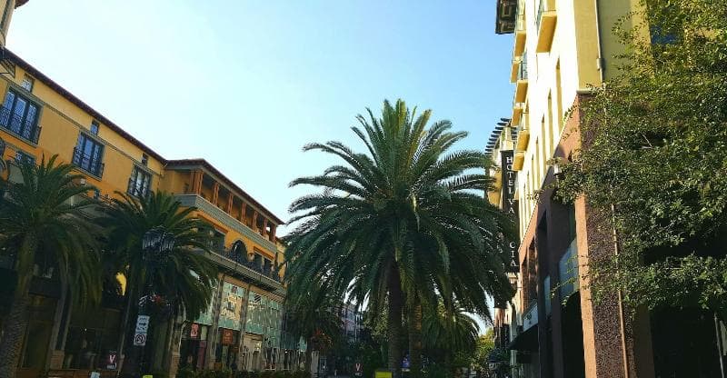 Valencia Santana Row 4