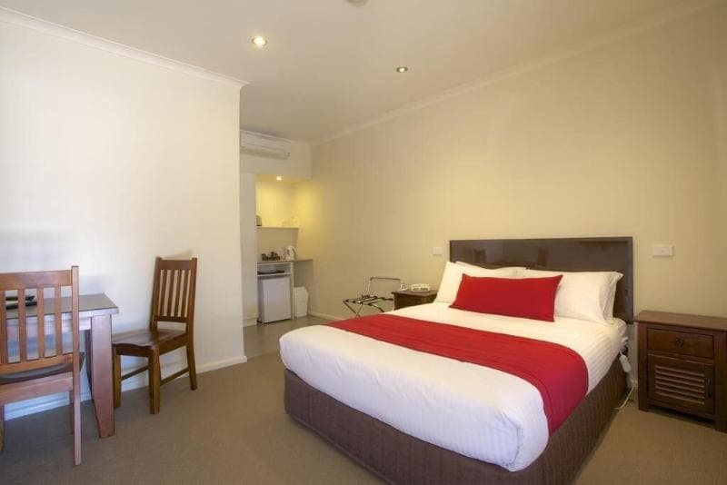 Amaroo Motel 5