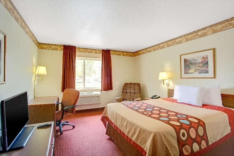Super 8 By Wyndham Salt Lake City Airport 5