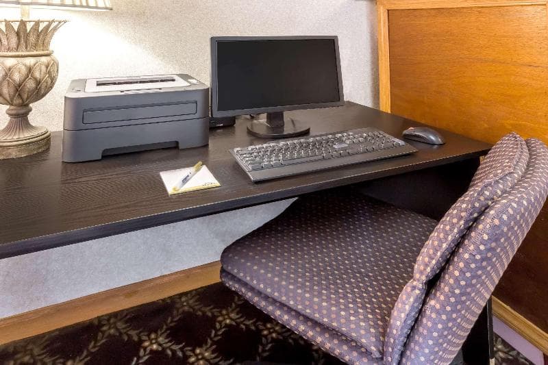 Days Inn by Wyndham Plymouth 1